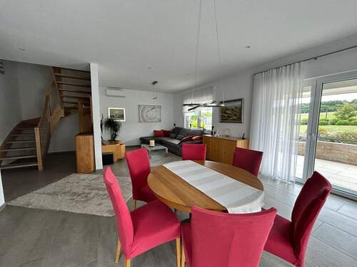 Wohn - und Esszimmer - 