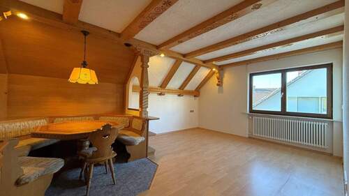 Wohnzimmer - 3 Zimmer Etagenwohnung zum Kaufen in Hilzingen