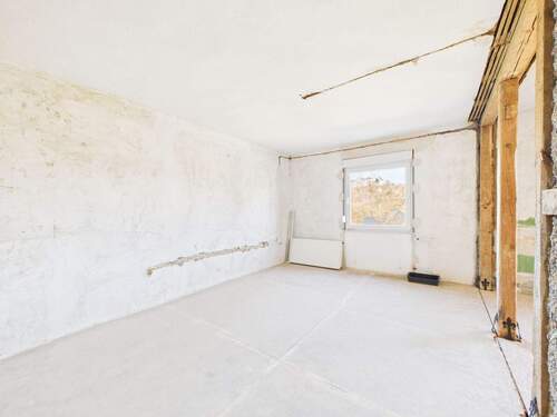 CAM05322G0-PR0022-STILL052.jpg - 