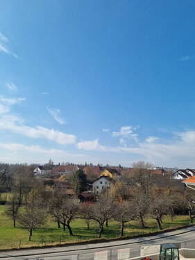 unverb. Blick n. Grafing/Berge - Neubau v. Privat - traumhafte 2-Zi-Whg. mit Garten und Aufzug - Bergblick