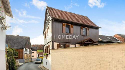 Außenansicht 2 - 5 Zimmer Einfamilienhaus in Bad Camberg-Dombach