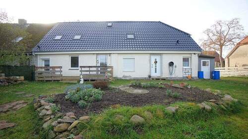 Hausansicht vom Garten - 