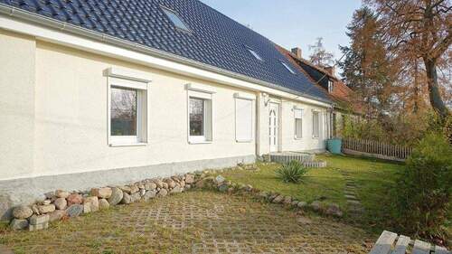 WE1: Eingang - Doppelhaushälfte mit 181,10 m&sup2; in Dämelow zum Kaufen