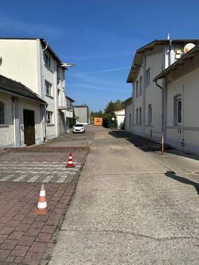 Wirtschaftsgebäude.jpg - Grundstück in Nienburg (Saale) zum Kaufen