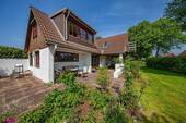 Mit Sonnenterrasse und überdachtem Freisitz - Mehrfamilienhaus, Wohnhaus mit 76,00 m&sup2; in Schönberg zum Kaufen