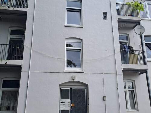 Treppenhaus - 3 Zimmer Etagenwohnung zur Miete in Neumünster