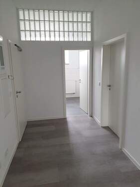 .. hell und freundlich - 4 Zimmer Etagenwohnung in Kitzingen