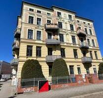 Wohnen im Denkmal: 3-Zimmer-Wohnung mit Balkon in MD - Stadtfeld Ost - Magdeburg