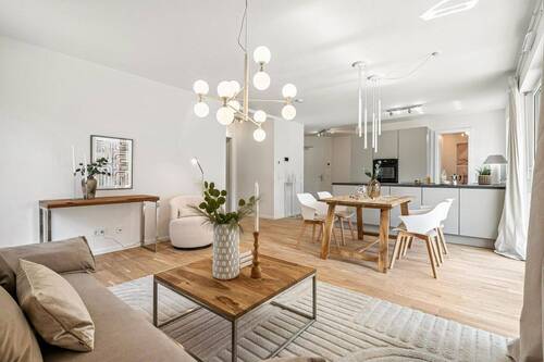 Wohn- und Esszimmer - 3 Zimmer-Wohnung mit Garten, Einbauküche und Tiefgaragenstellplatz in beliebter Lage