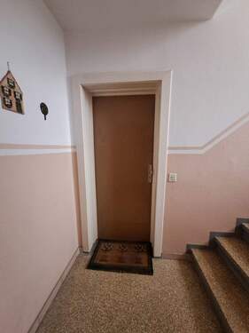 Wohnungstür - Etagenwohnung mit 65,00 m² in Neumünster zur Miete