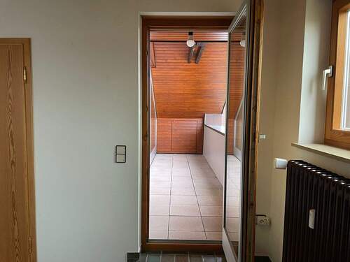 Blick von der Küche aus auf die Loggia - 