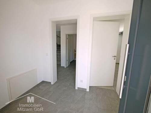 Windfang - 4 Zimmer Doppelhaushälfte zur Miete in Kinding