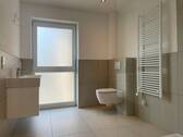 Tageslichtbad mit Dusche - 