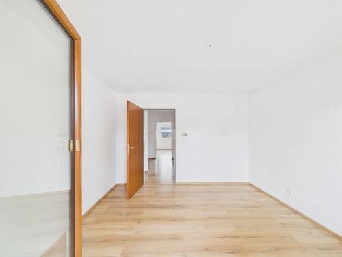 Zimmer 2 - 