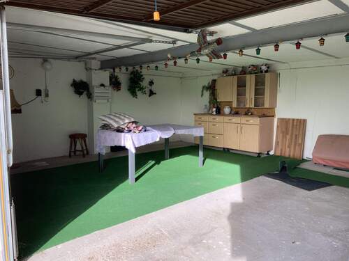 Blick in die Doppelgarage - 