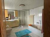 Bad im Erdgeschoss Haupthaus - 