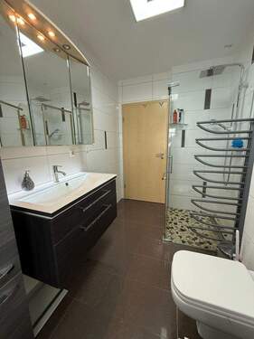 Badezimmer Erdgeschoß - 
