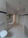 PIC_Badzimmer Blick zur Tür_WE10_Reg 10.jpg - 