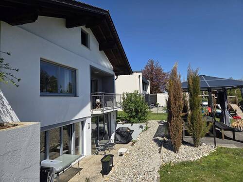 Südansicht - 8 Zimmer Einfamilienhaus in Burghausen