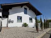 Süd-West-Ansicht - Einfamilienhaus mit 298,00 m&sup2; in Burghausen zum Kaufen
