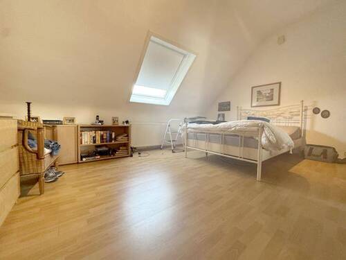 Schlafzimmer (1. OG) - 