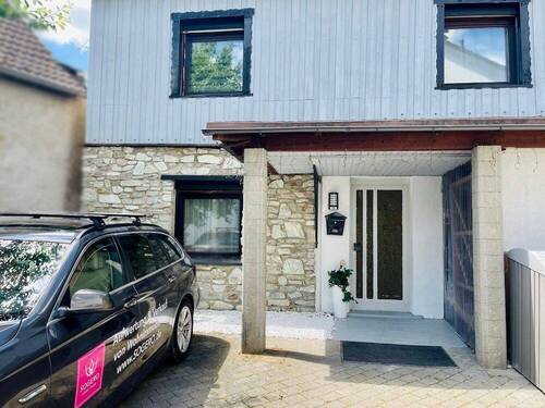 01d_HausEingang Large.jpeg - 