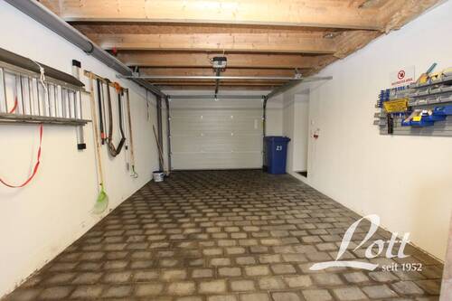 Garage - 