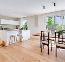 AIGNER - Traumhafte Gartenwohnung mit Hauscharakter in Maisach!