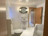 Erdgeschoss Badezimmer - 