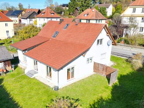 Ansicht auf Haus.JPG - 5 Zimmer Einfamilienhaus in Ortenburg