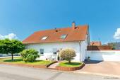 Freistehendes Zweifamilienhaus in sonniger Wohnlag - Flexibel wohnen, entspannt leben - Ein- bis Zweifamilienhaus mit barrierearmem Wohnen im Erdgeschoss und viel Platz für die Familie