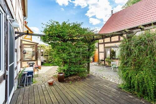 Terrasse am Haus im Innenhof - 
