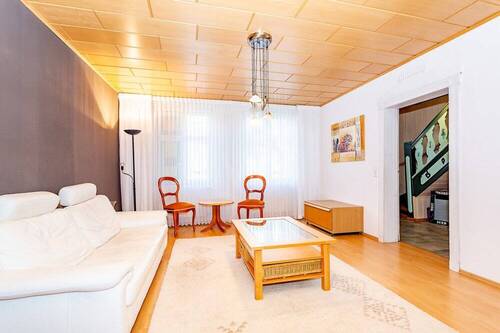 Wohnzimmer im Erdgeschoss - 