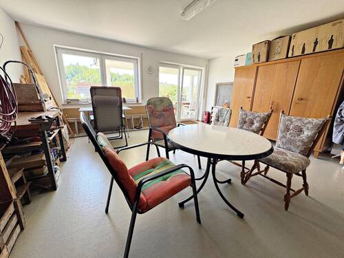 weiterer Raum - 