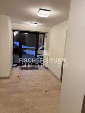 Treppenhaus - 2 Zimmer Etagenwohnung zum Kaufen in Düsseldorf