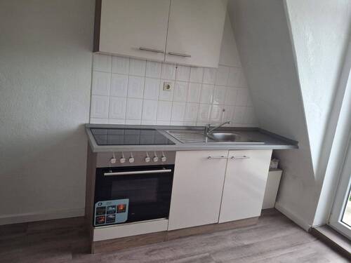 POST 28 A DG 2 ZKB (29).jpeg - Schöne 2 ZKDB mit EBK im 3.OG DG zu vermieten mit Balkon