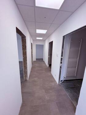 Bild 4 - Büro mit 93,80 m&sup2; in Langendernbach zur Miete