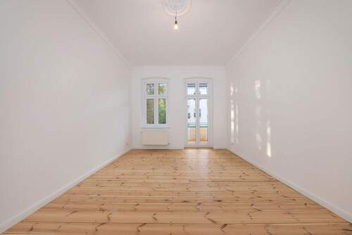 Schlafzimmer mit Balkon - 