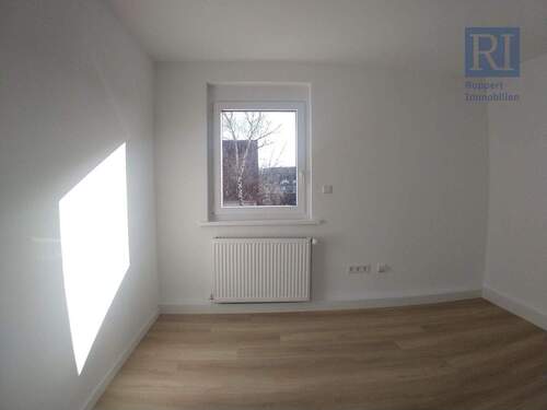 Kinderzimmer - Etagenwohnung mit 68,80 m&sup2; in Ochsenfurt zur Miete