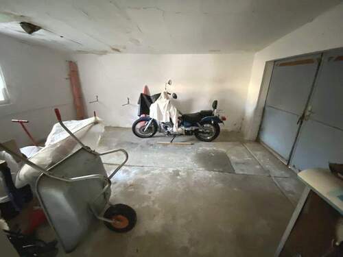 Garage im Nebengelass - 