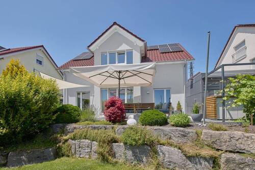 2025_06_20_DI_Real_Estate__W6A4032_web_full - 