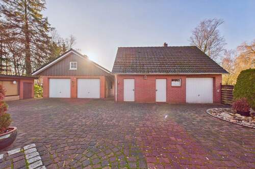 Innenhof - 6 Zimmer Einfamilienhaus in Neuenhaus