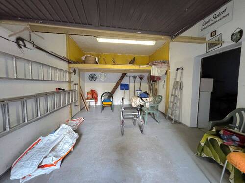 Garage - 