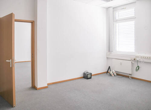 3. OG - 5 Zimmer Büro in Schweinfurt