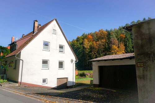 Ansicht straßenseitig - Doppelhaushälfte mit 132,50 m² in Waischenfeld zum Kaufen