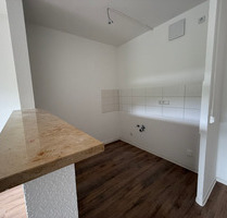 4-Zimmer-Wohnung mit offener Küche & Tresen | 2 Monate kaltmietfrei* - Chemnitz Kappel