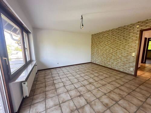 Wohnzimmer - 2 Zimmer Etagenwohnung zum Kaufen in Heddesheim