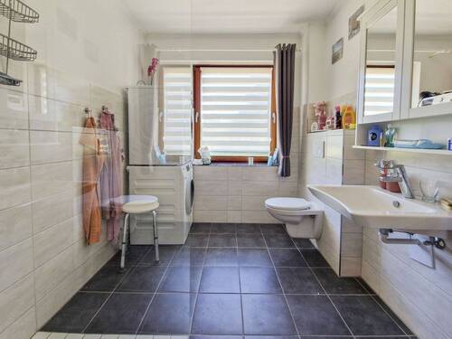 Badezimmer im Erdgeschoss - Einfamilienhaus mit 166,00 m&sup2; in Mönkloh zum Kaufen