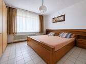 Schlafzimmer im Erdgeschoss - 