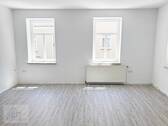 Wohnzimmer - ***ALTERSGERECHTE 2-RAUMWOHNUNG IM ERDGESCHOSS- ERSTBEZUG NACH SANIERUNG*** mit 2 Tageslichtbädern inkl. Eckbadewanne, bodengleicher Duche und altersg
